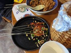 -包整·丝娃娃(一览甲秀楼风景店)