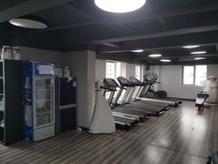 -越·健身工作室(华尔兹广场写字楼B栋店)