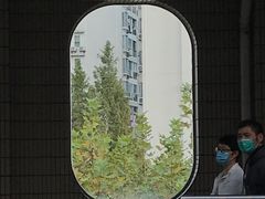 -龙溪路(地铁站)