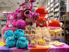 -名创优品(山东青岛华润万象城店)