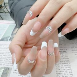 -七彩虹美甲美睫 半永久