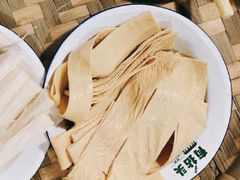 油豆皮-有拈头成都市井火锅(稠州西路店)