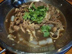 -大众跷脚牛肉馆·非遗传承单位(峨眉山店)