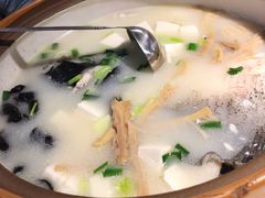 -姜君·千岛湖鱼头馆(浦东大道店)