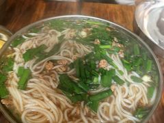 -正宗杨记普洱酸醋米线(总店)