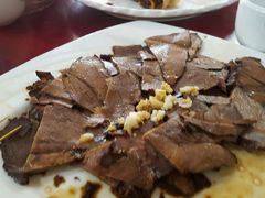 -溢心园香河肉饼总店