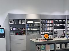 -Apple授权专营店(宝山万达店)