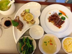 -馨月汇·一悦馨香月子中心(前滩店)