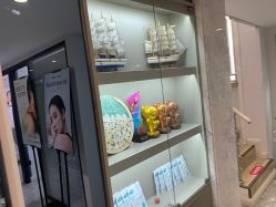 -咪咪专业脱毛连锁机构