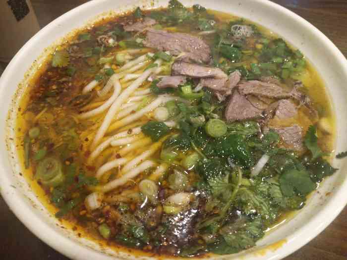 蒙城李杨拉面(二店)-"定远当地经营多面的拉面馆,全是老字号啦 .