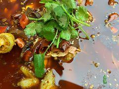 -有红鸡毛店·川菜(建设路店)