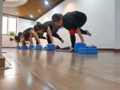 -兴亚瑜伽20年老馆