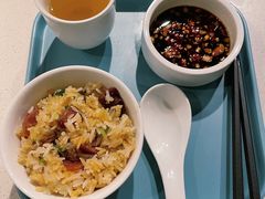特色腊味煲仔饭-百年果林椰子鸡(中洲店)