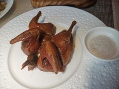 玻璃脆皮乳鸽-皓粤·臻品荟