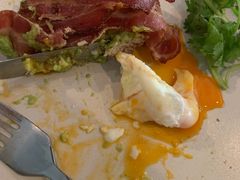 煎蛋培根牛油酱面包-Wagas沃歌斯(大学路店)