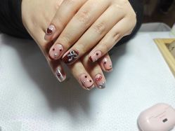 -星辰·新中式美甲美睫工作室