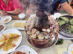 -一口猪海鲜浑锅·东北家常菜