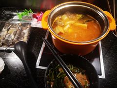 -轩于鲜旋转自助小火锅(新之城购物广场店)