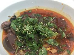 -成都你六姐·牛肉冒菜·麻辣香锅(长泰广场店)