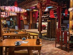 -老滇山寨•云南特色菜•地方菜•民族风情歌舞表演(金碧店)