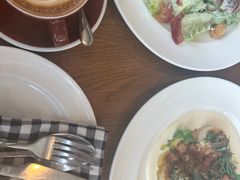-ROAST coffee & eatery