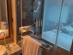 -上海龙之梦万丽酒店