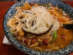 -粉家柳州螺蛳粉(杨宅路店)