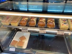 -白玉兰食品(汇联商厦店)