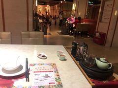 -隆隆金大茶楼(地王广场店)