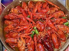 -何师烧烤Pro ·江湖川菜·小龙虾·精酿啤酒(太古里旗舰店)