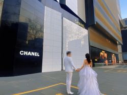 -雪中彩影婚纱摄影·微光艺术中心