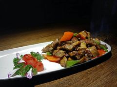 -乐领拈花溪·林涧食韵