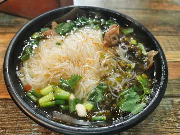 绵阳米粉藤椒抄手-"时常来光顾的一家店,特别是冬天,吃上一碗.