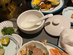 -半岛翡丽海鲜自助餐厅(观风亭店)