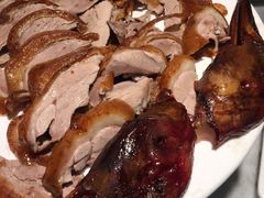 德胜枣木烤鸭-雀蓝川菜(奥体广场店)