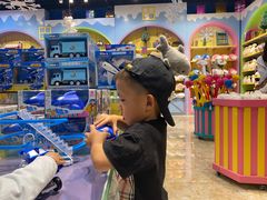 -多彩贵州城极地海洋世界