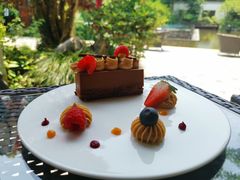招牌巧克力薄脆蛋糕-杭州西子湖四季酒店-WL BISTRO西湖餐厅(灵隐路店)