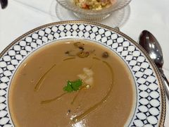 奶油蘑菇汤-哈拉硕俄式西餐