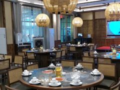 -湘力力小院·鱼汤泡饭(枫林路店)