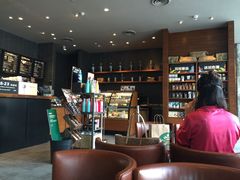 -星巴克臻选(呼和浩特维多利摩尔城店)