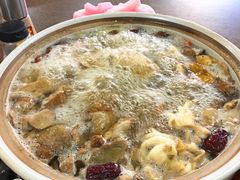 -东巴谷野生菌火锅餐厅