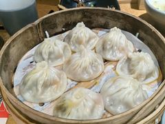 蟹黄蟹膏拼盘-馋三尺蟹粉小笼(人民广场店)