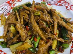 -江城燕子大排档(江汉路步行街店)