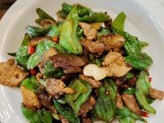 辣椒炒肉-肖记公安牛肉鱼杂馆· 省级非物质文化遗产(仁和路店)