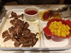 -菲滋意式餐厅(鄞州印象城店)