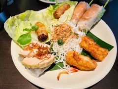 -大头虾越式风味餐厅(光明广场店)