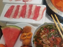 -嘎琉鲜切牛肉自助火锅