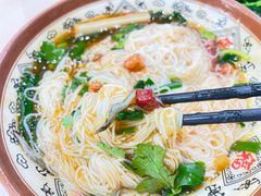 陵水酸粉-太婆抱罗粉…海南特色小吃(一市场店)