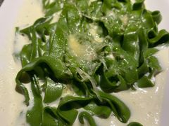 招牌手工菠菜面-喜洲吧·江畔老船厂·庭院餐厅(喜临院店)