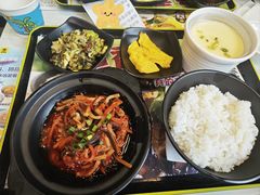 -老娘舅餐厅(黄龙体育中心店)